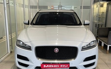 Jaguar F-Pace, 2016 год, 2 350 000 рублей, 2 фотография