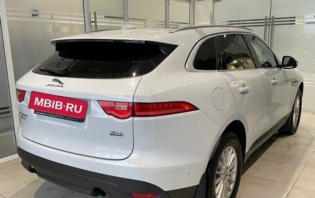 Jaguar F-Pace, 2016 год, 2 350 000 рублей, 4 фотография