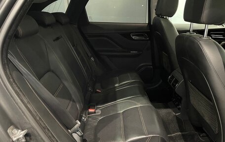 Jaguar F-Pace, 2016 год, 2 350 000 рублей, 20 фотография