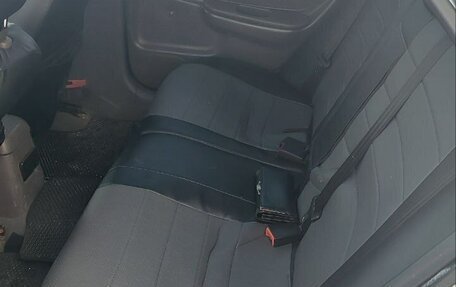 Toyota Avensis III рестайлинг, 2000 год, 320 000 рублей, 4 фотография