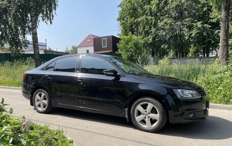 Volkswagen Jetta VI, 2014 год, 1 090 000 рублей, 3 фотография