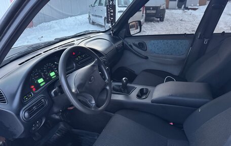 Chevrolet Niva I рестайлинг, 2004 год, 310 000 рублей, 10 фотография