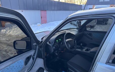 Chevrolet Niva I рестайлинг, 2004 год, 310 000 рублей, 11 фотография