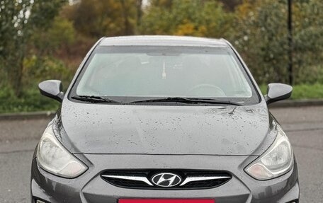 Hyundai Solaris II рестайлинг, 2012 год, 700 000 рублей, 2 фотография