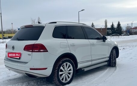 Volkswagen Touareg III, 2014 год, 2 850 000 рублей, 3 фотография