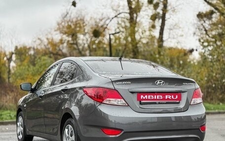 Hyundai Solaris II рестайлинг, 2012 год, 700 000 рублей, 5 фотография