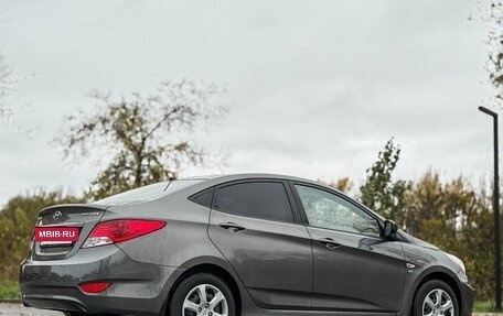 Hyundai Solaris II рестайлинг, 2012 год, 700 000 рублей, 7 фотография