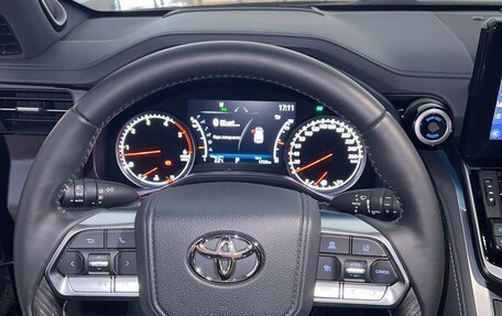 Toyota Land Cruiser, 2022 год, 11 500 000 рублей, 7 фотография