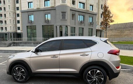 Hyundai Tucson III, 2018 год, 1 890 000 рублей, 3 фотография