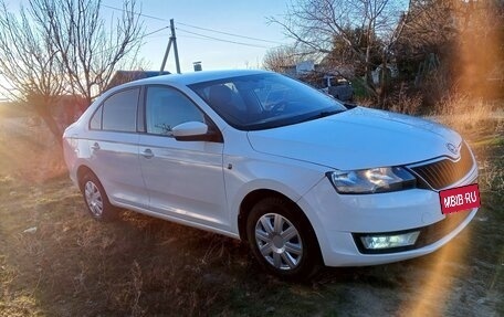 Skoda Rapid I, 2015 год, 698 000 рублей, 2 фотография