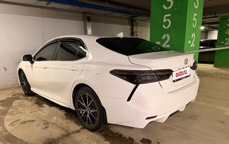 Toyota Camry, 2018 год, 2 600 000 рублей, 15 фотография