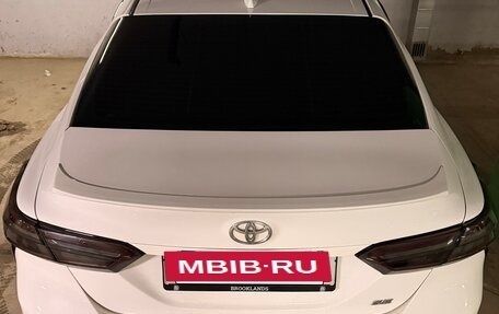 Toyota Camry, 2018 год, 2 600 000 рублей, 16 фотография