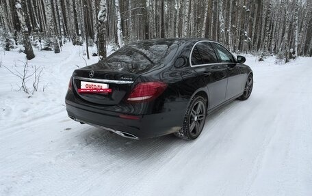 Mercedes-Benz E-Класс, 2019 год, 2 500 000 рублей, 7 фотография