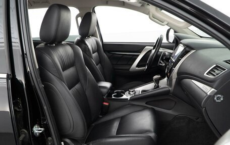 Mitsubishi Pajero Sport III рестайлинг, 2019 год, 2 898 999 рублей, 10 фотография