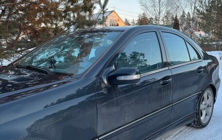 Mercedes-Benz C-Класс, 2004 год, 860 000 рублей, 7 фотография