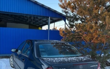 Mercedes-Benz C-Класс, 2004 год, 860 000 рублей, 5 фотография