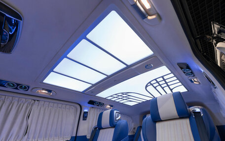 Mercedes-Benz Vito, 2023 год, 7 500 000 рублей, 14 фотография