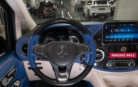 Mercedes-Benz Vito, 2023 год, 7 500 000 рублей, 10 фотография