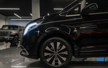 Mercedes-Benz Vito, 2023 год, 7 500 000 рублей, 33 фотография