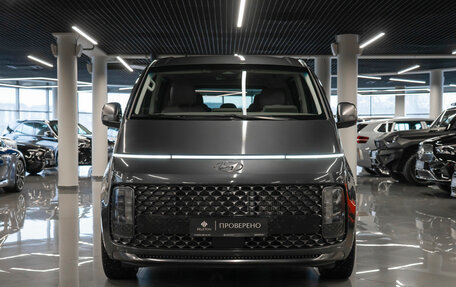 Hyundai Staria, 2022 год, 5 200 000 рублей, 3 фотография