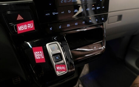 Hyundai Staria, 2022 год, 5 200 000 рублей, 24 фотография