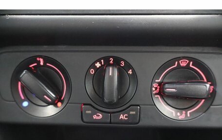 Volkswagen Polo VI (EU Market), 2012 год, 739 000 рублей, 11 фотография