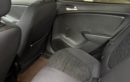 Hyundai Solaris II рестайлинг, 2015 год, 500 000 рублей, 6 фотография