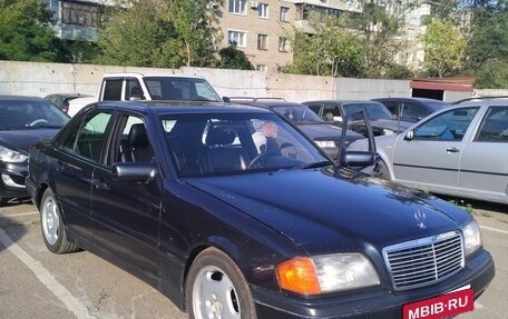 Mercedes-Benz C-Класс, 1995 год, 450 000 рублей, 2 фотография