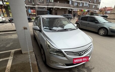 Hyundai Solaris II рестайлинг, 2015 год, 500 000 рублей, 3 фотография