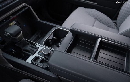 Toyota Tundra, 2024 год, 6 700 000 рублей, 9 фотография