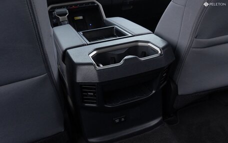 Toyota Tundra, 2024 год, 6 700 000 рублей, 10 фотография