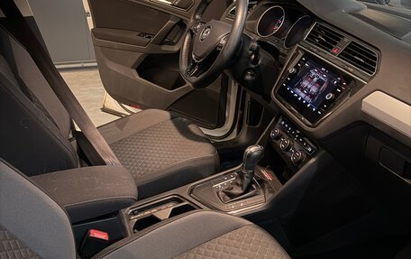 Volkswagen Tiguan II, 2018 год, 2 900 000 рублей, 7 фотография