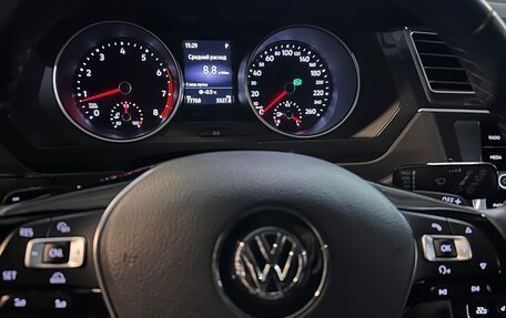 Volkswagen Tiguan II, 2018 год, 2 900 000 рублей, 10 фотография