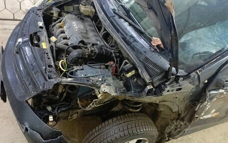 Toyota Ist II, 2002 год, 200 000 рублей, 24 фотография