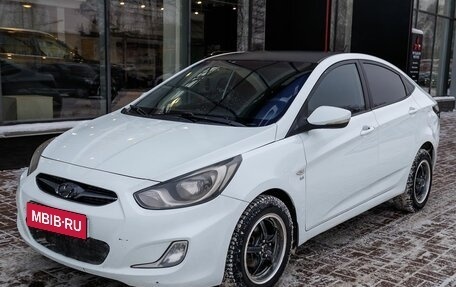 Hyundai Solaris II рестайлинг, 2011 год, 609 000 рублей, 1 фотография