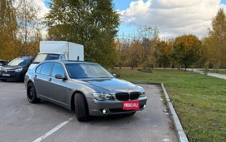 BMW 7 серия, 2002 год, 700 000 рублей, 9 фотография