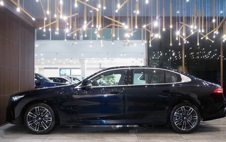 BMW 5 серия, 2025 год, 8 590 000 рублей, 2 фотография