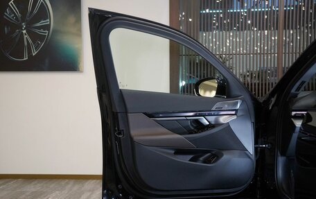 BMW 5 серия, 2025 год, 8 590 000 рублей, 13 фотография