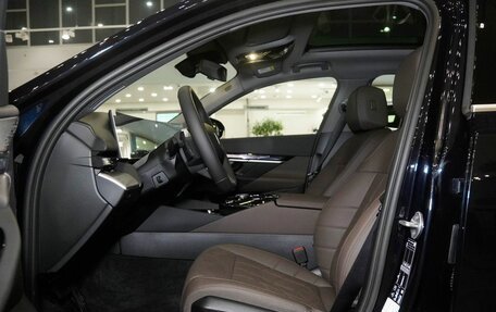 BMW 5 серия, 2025 год, 8 590 000 рублей, 17 фотография