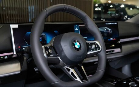 BMW 5 серия, 2025 год, 8 590 000 рублей, 21 фотография