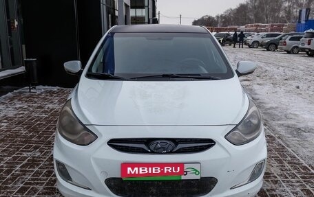 Hyundai Solaris II рестайлинг, 2011 год, 609 000 рублей, 8 фотография