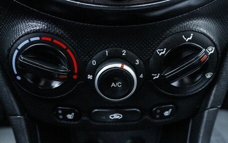 Hyundai Solaris II рестайлинг, 2011 год, 609 000 рублей, 23 фотография