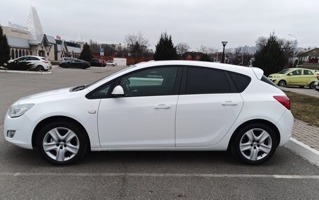 Opel Astra J, 2012 год, 650 000 рублей, 2 фотография