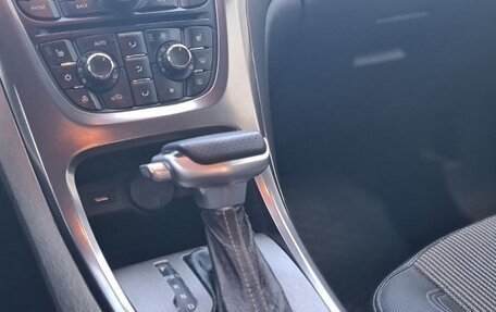 Opel Astra J, 2011 год, 820 000 рублей, 22 фотография