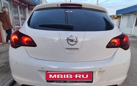 Opel Astra J, 2011 год, 820 000 рублей, 11 фотография