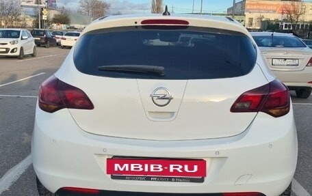 Opel Astra J, 2011 год, 820 000 рублей, 13 фотография