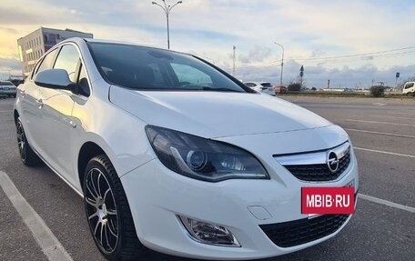 Opel Astra J, 2011 год, 820 000 рублей, 8 фотография