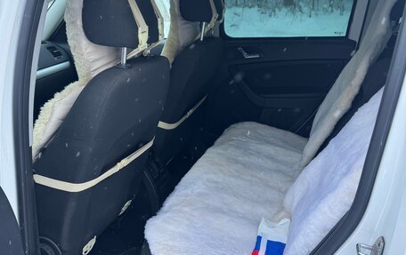 Skoda Yeti I рестайлинг, 2013 год, 1 500 000 рублей, 15 фотография