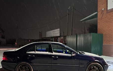 Mercedes-Benz C-Класс, 2001 год, 950 000 рублей, 3 фотография