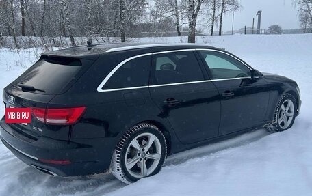 Audi A4, 2019 год, 2 300 000 рублей, 4 фотография